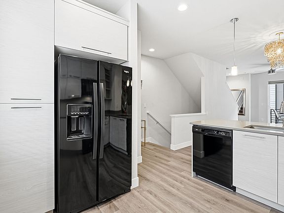 4th image of 5528 W 10th Pl