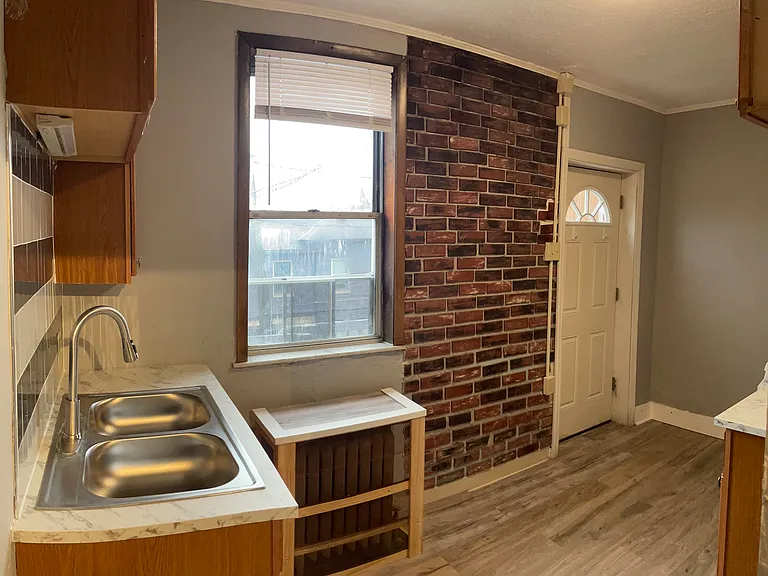 3279 W Liberty Ave #2 — Photo 13