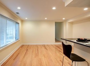 249 Gerry Rd #3, Chestnut Hill, MA 02467