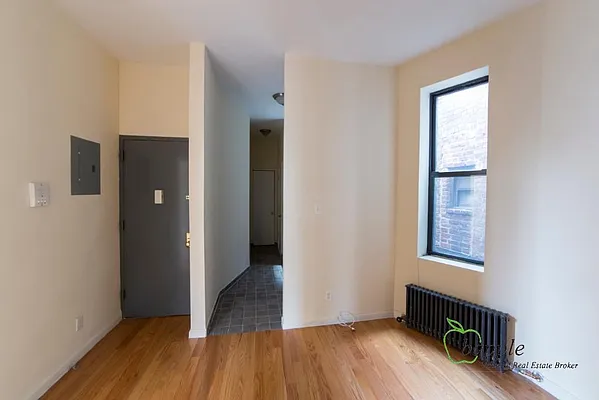 Rented by Bapple | media 8