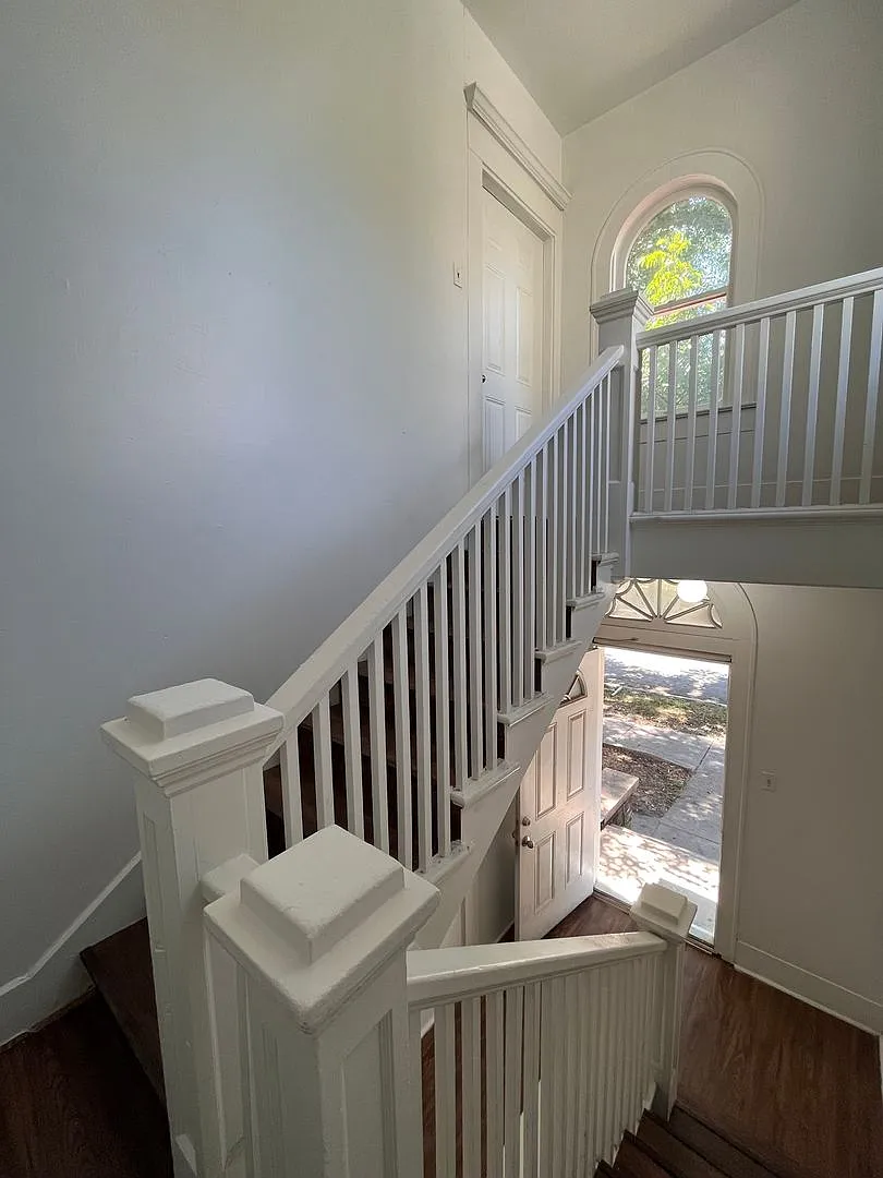 3bed/1bath Duplex on West Campus - Walk to class — Photo 2