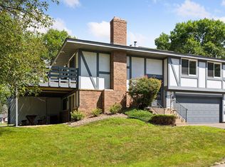 6969 Macbeth Cir, Woodbury, MN 55125