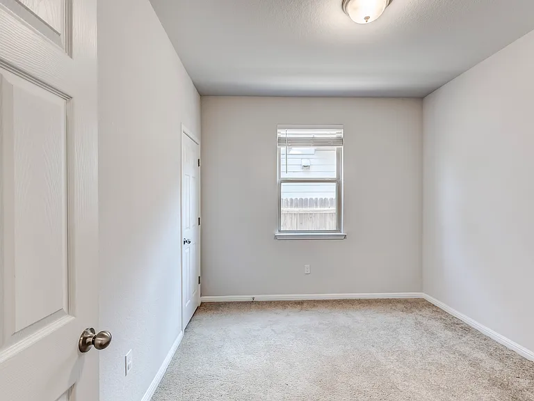 425 Arrowhead Vine St — Photo 24