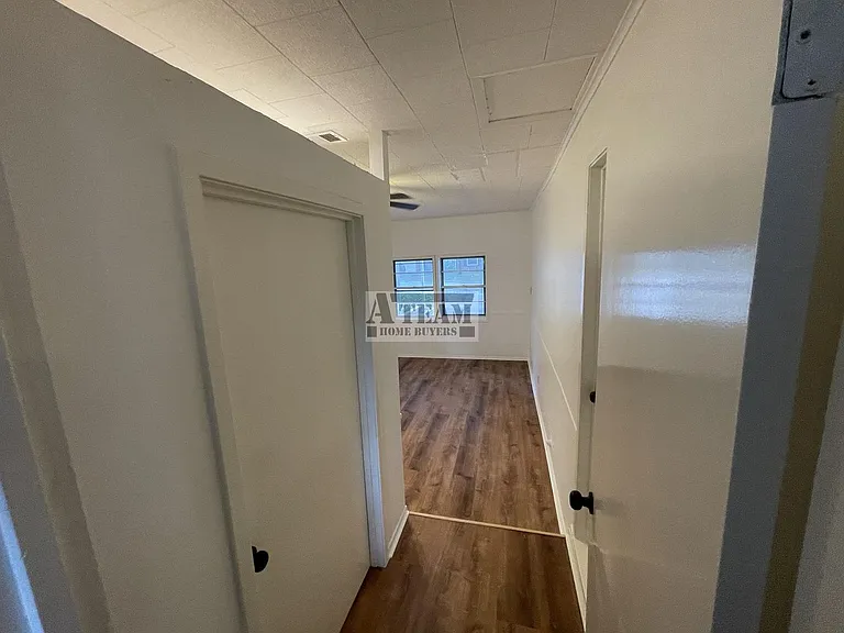 505 Highland Dr — Photo 8