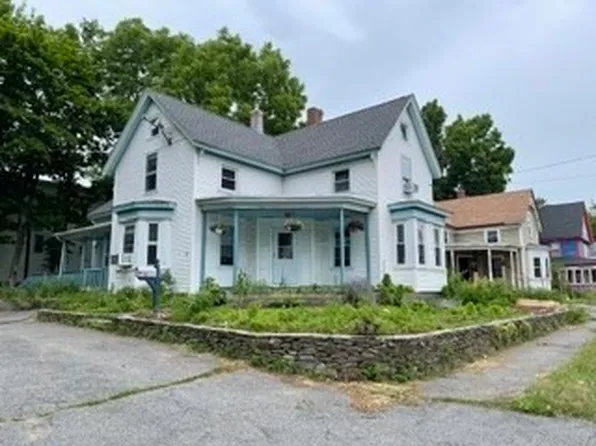42 Vine St, Leominster, MA 01453