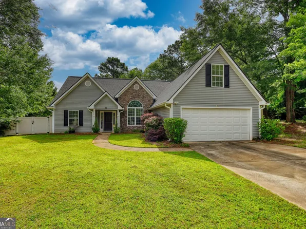 556 Walton Dr, Social Circle, GA 30025