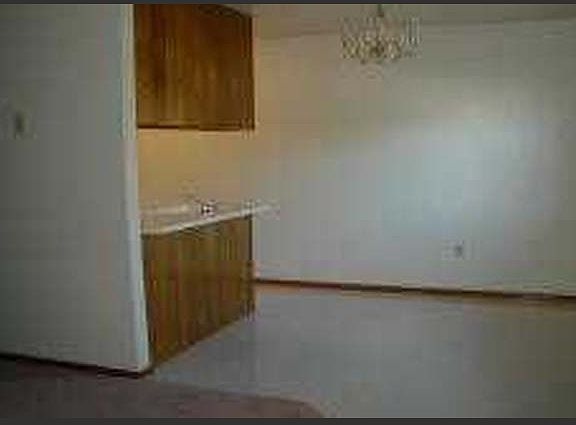 2nd image of 108 SW 20th St #7971762b5