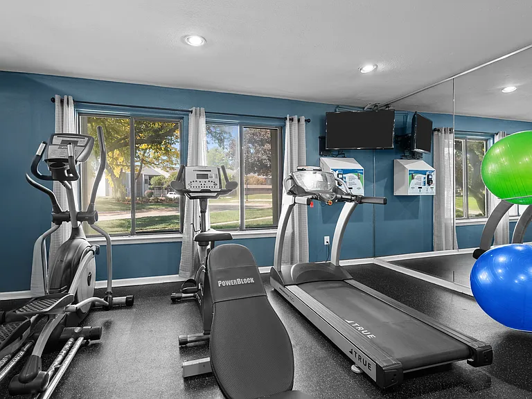 24 Hour Gym at Three Oaks Apartments in Troy, MI