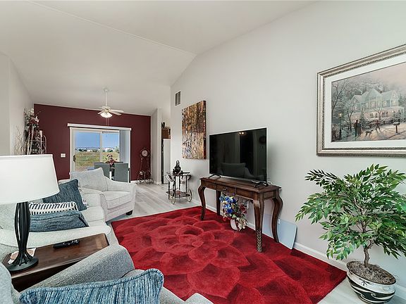 4th image of 3359 Crater Lake Ave APT 4