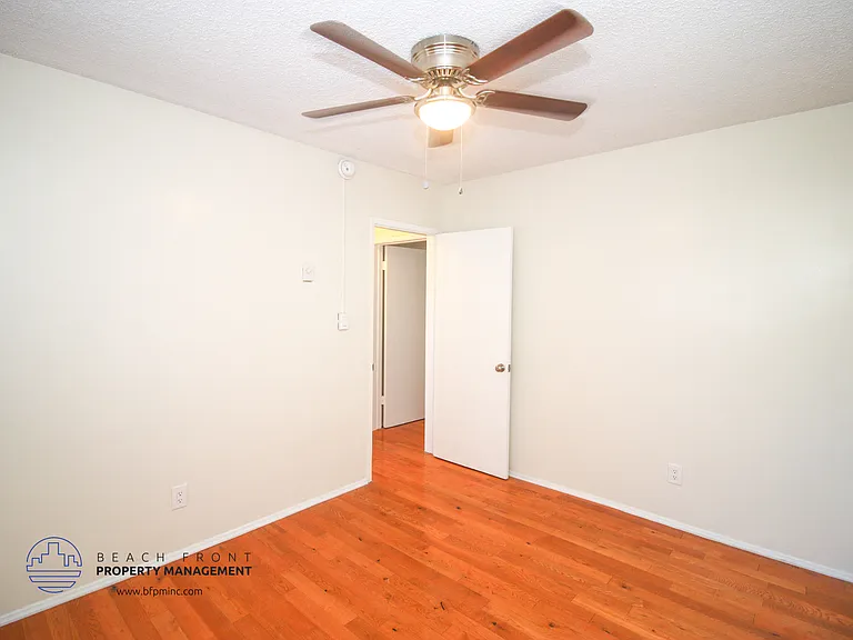 24431-24433 Hawthorne Boulevard — Photo 4