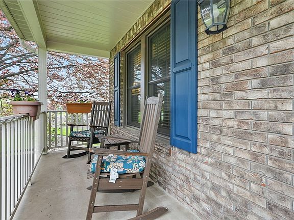 5th image of 4302 Summervale Ct