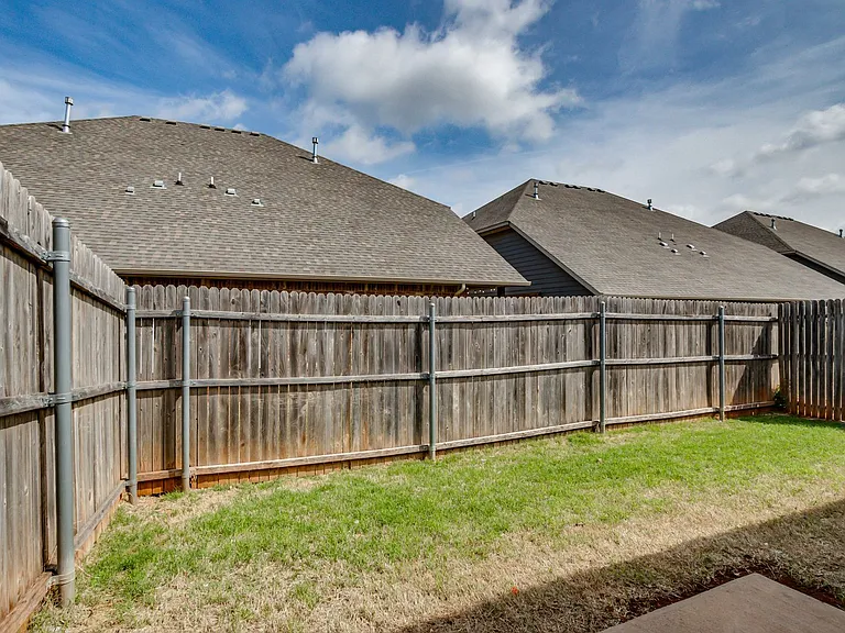 2149 Buena Vida Ln — Photo 34