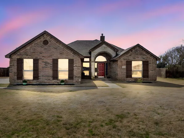 160 Berkshire Ln, Waxahachie, TX 75165
