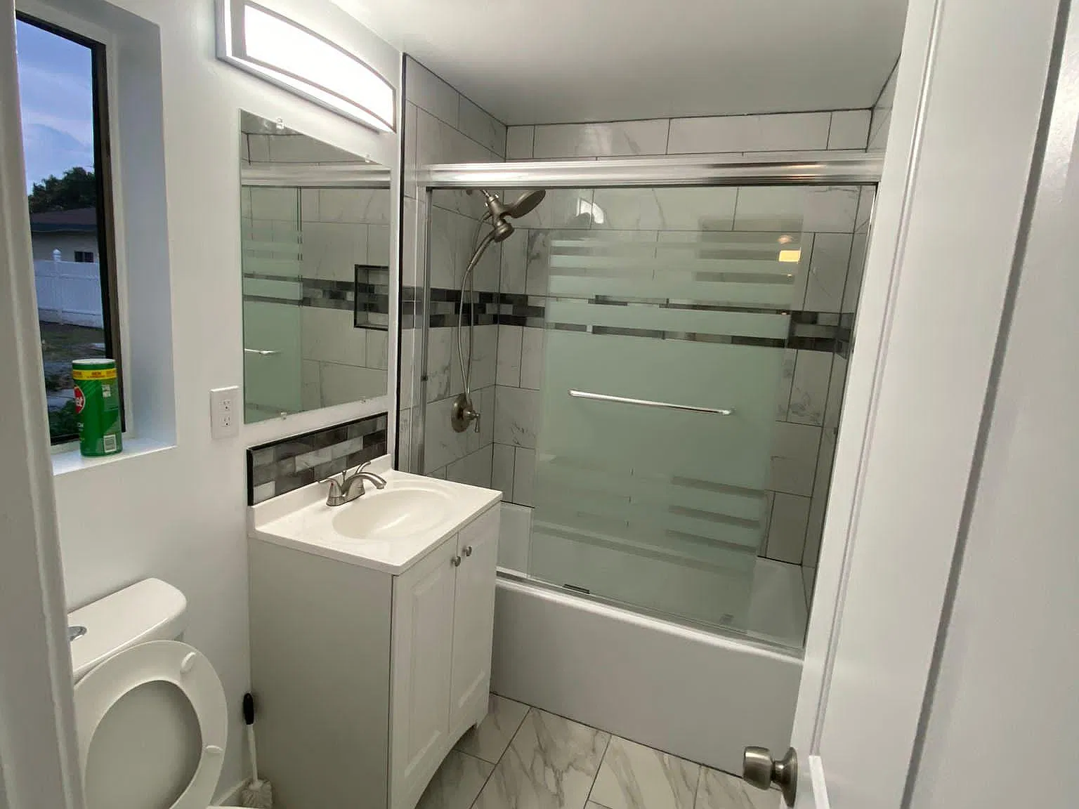 1 bed, $1,950 — Photo 4