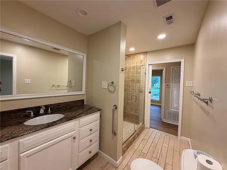 1326 Doyle Ave — Photo 11