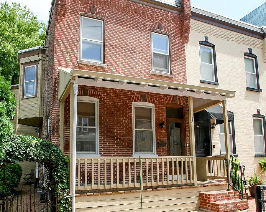 1st image of 117 W 13th St