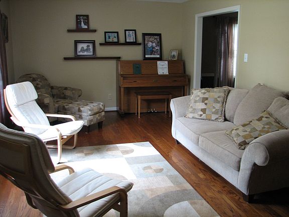 Large open living room with hardwoods!