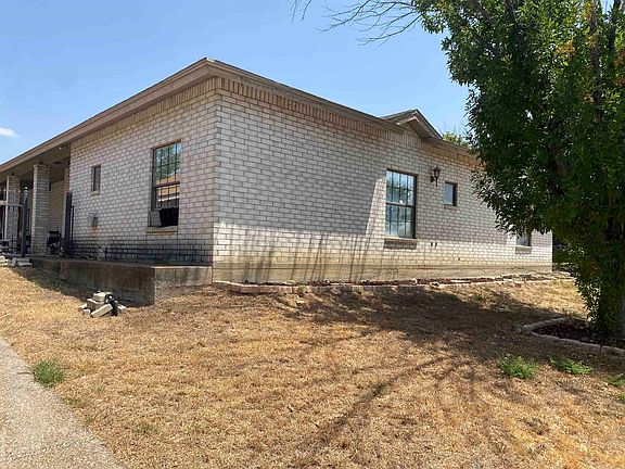 3rd image of 8909 Southern Oaks Loop