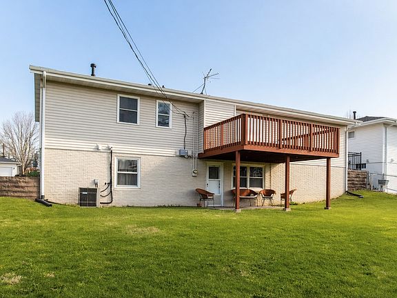 3rd image of 4324 Midway Dr NW