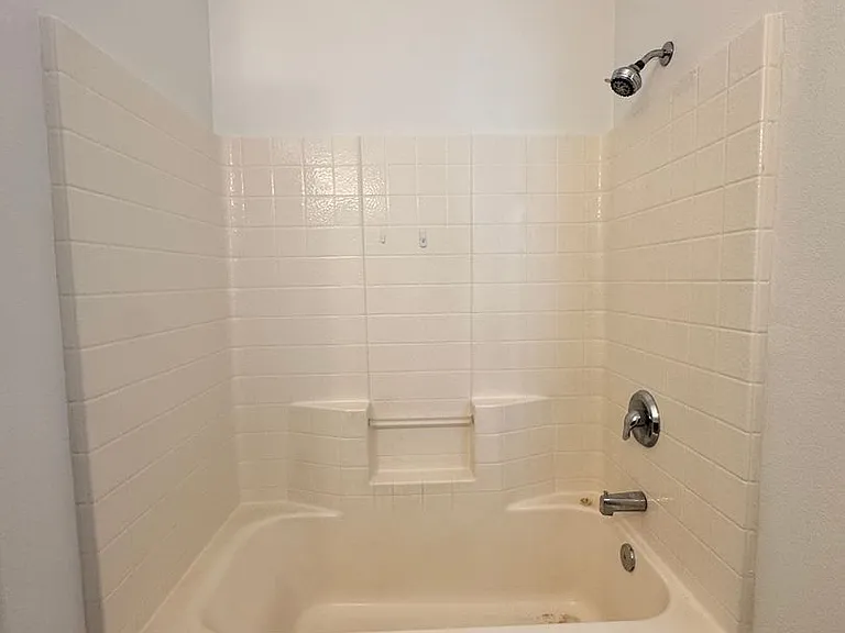 2772 Broadmoor Dr — Photo 25