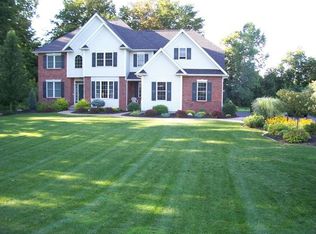 20 Skidmore Dr, Spencerport, NY 14559