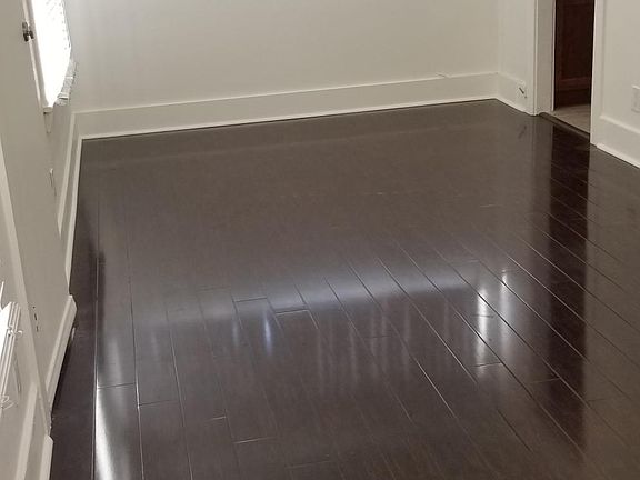 2nd image of 633 W 76th St