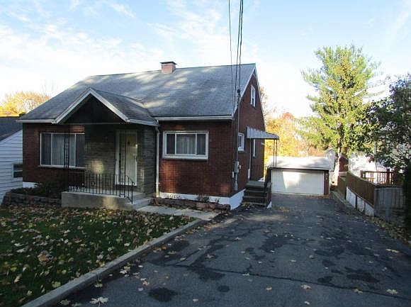 1st image of 17 Edna Ave
