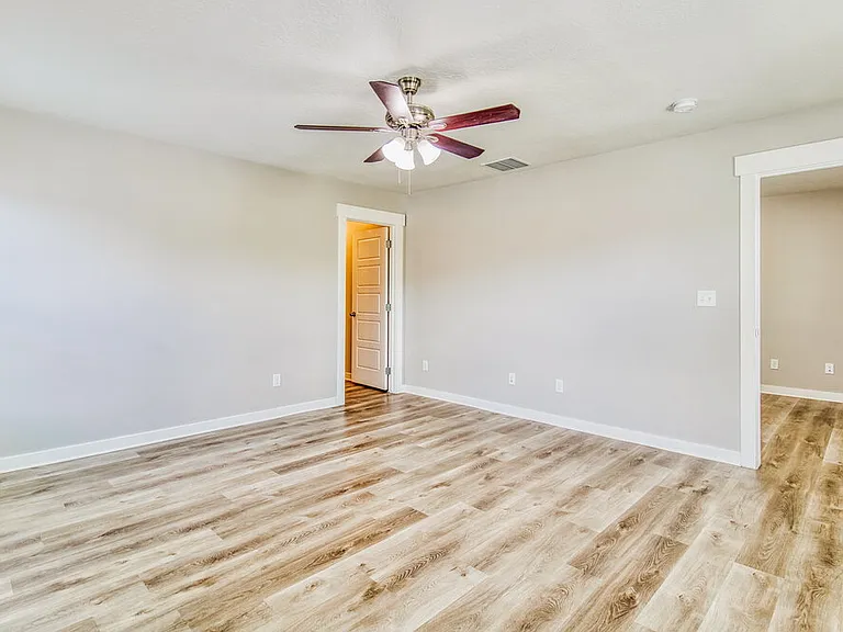 13368 S Moorfield Dr — Photo 9