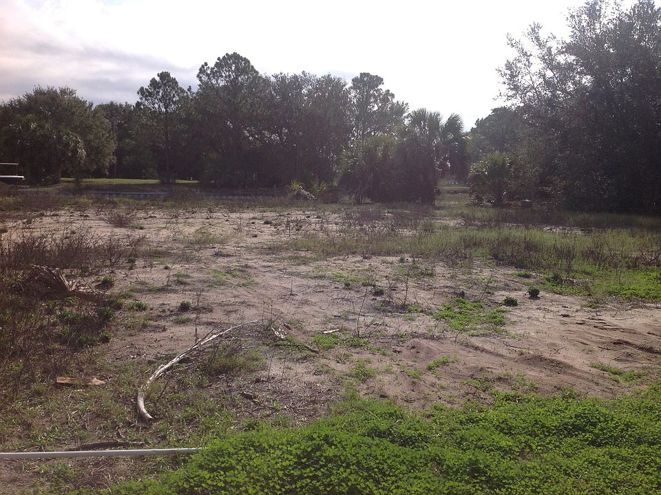 1st image of 27 Blue Crab Ln