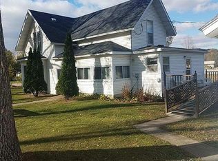 408 6th St, Pepin, WI 54759