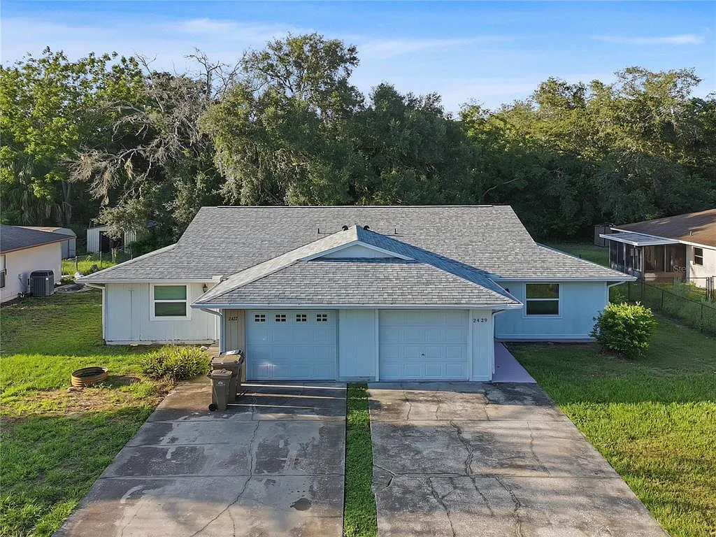 4 bed, 2.0 bath, 1438 sqft, $1,900 — Photo 1