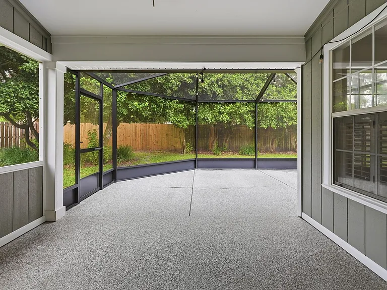 6831 SW 80th Dr — Photo 18