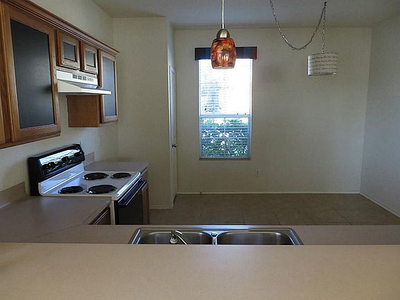 3rd image of 16791 Mammoth Springs Dr