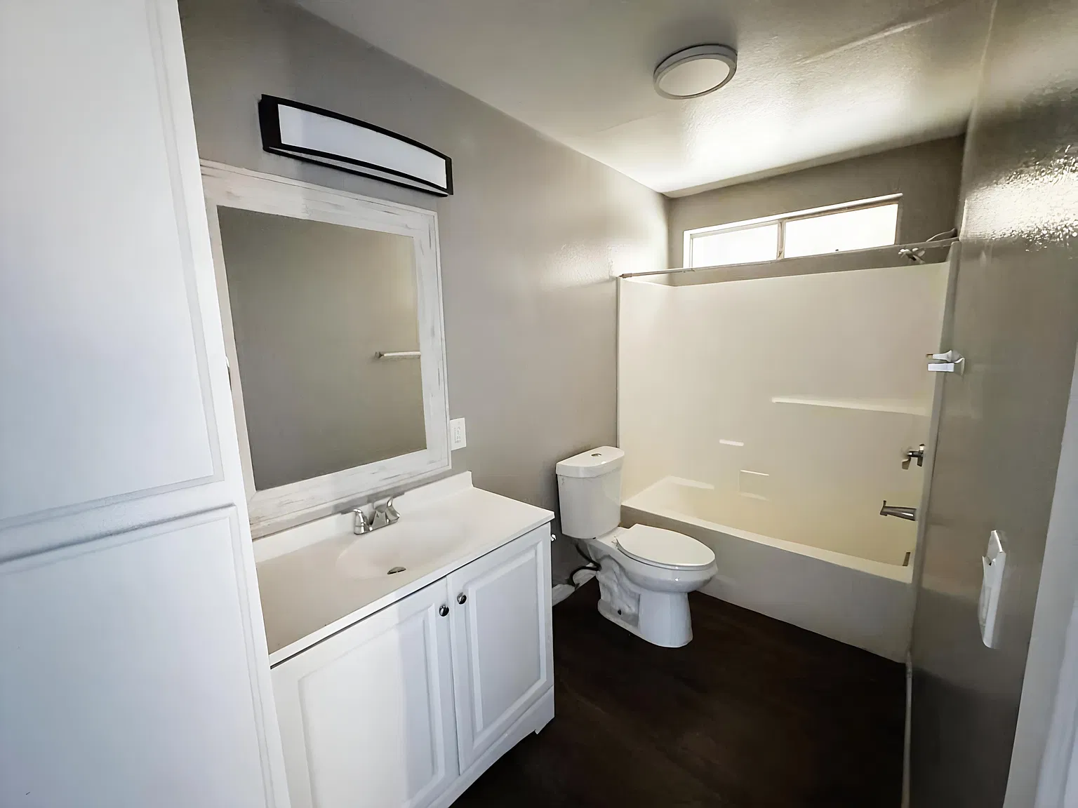 14102 Kornblum Avenue - 18 — Photo 2