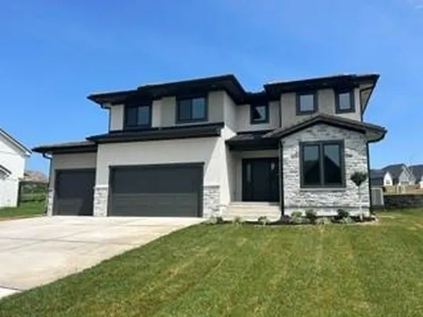 706 NE Lone Hill Dr, Lees Summit, MO 64064