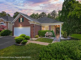 48 Marlow Dr, Jackson, NJ