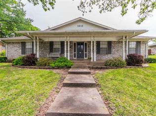 1613 British Blvd, Grand Prairie, TX 75050