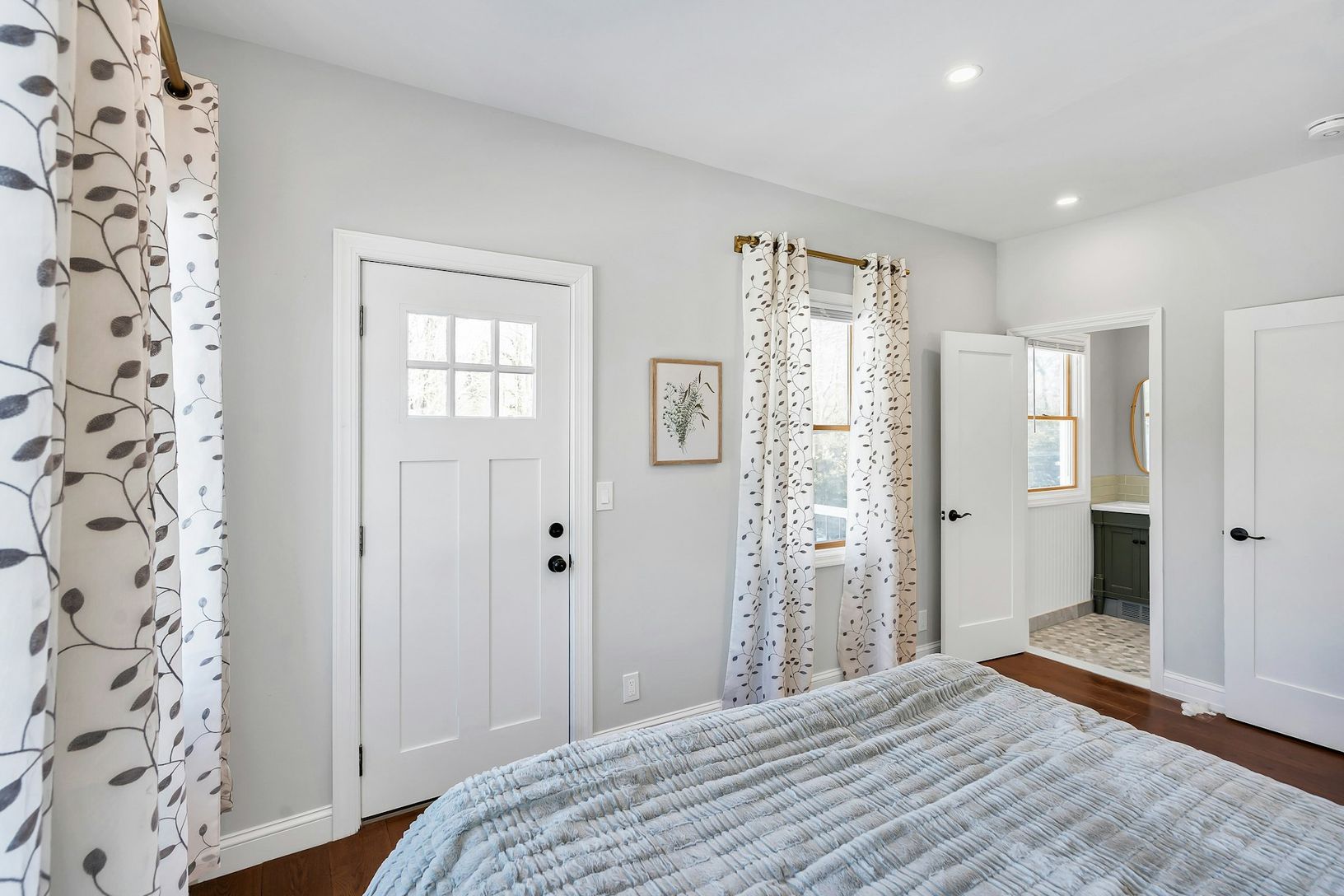  Separate door to backyard from the bedroom.