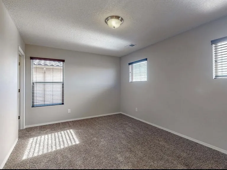 6727 Oro Valley Rd NW — Photo 29