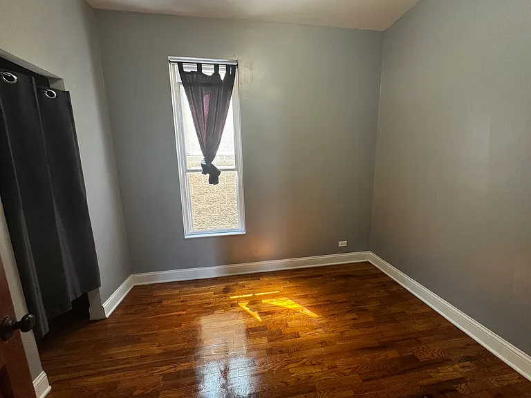 2726 W Adams St #2 — Photo 8