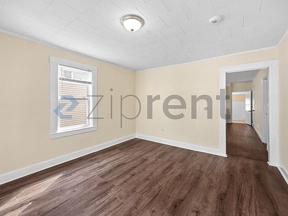 3rd image of 24 Tracey St #1