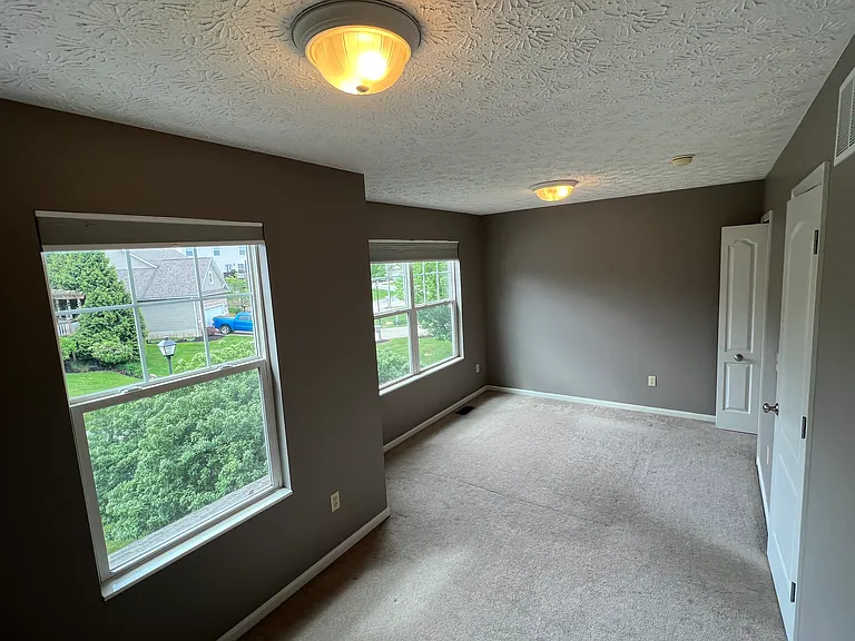 2494 Cedar Creek Ln — Photo 31