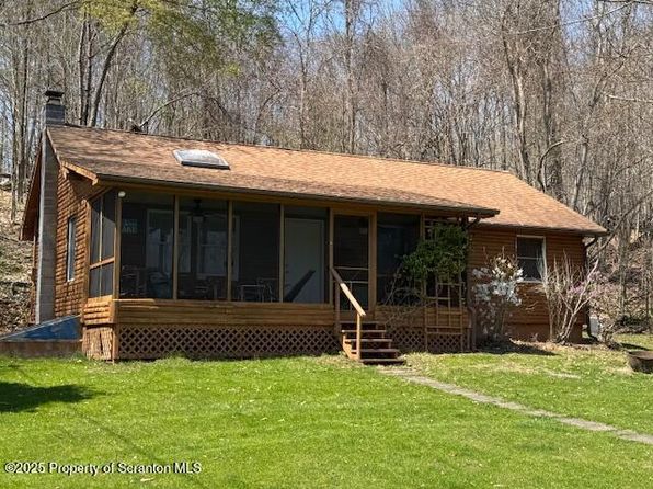 25 Shore Dr, Tunkhannock, PA 18657