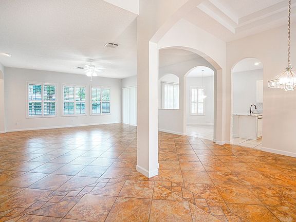 4th image of 1679 Shadowmoss Cir
