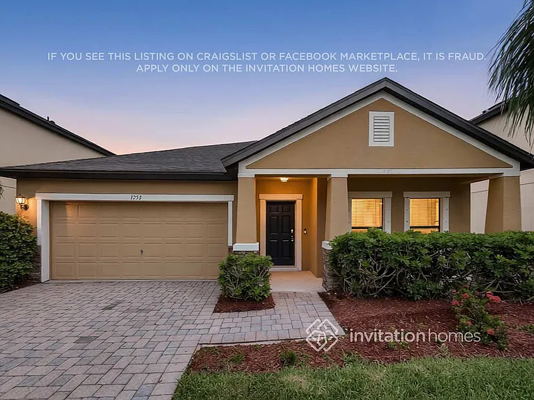 1253 Hailey St — Photo 3