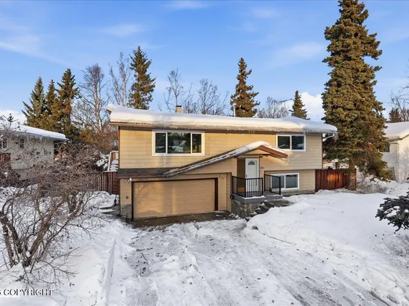 3276 Vassar Dr, Anchorage, AK 99508