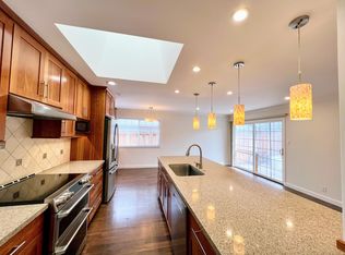 906 Crane Ave, Foster City, CA 94404