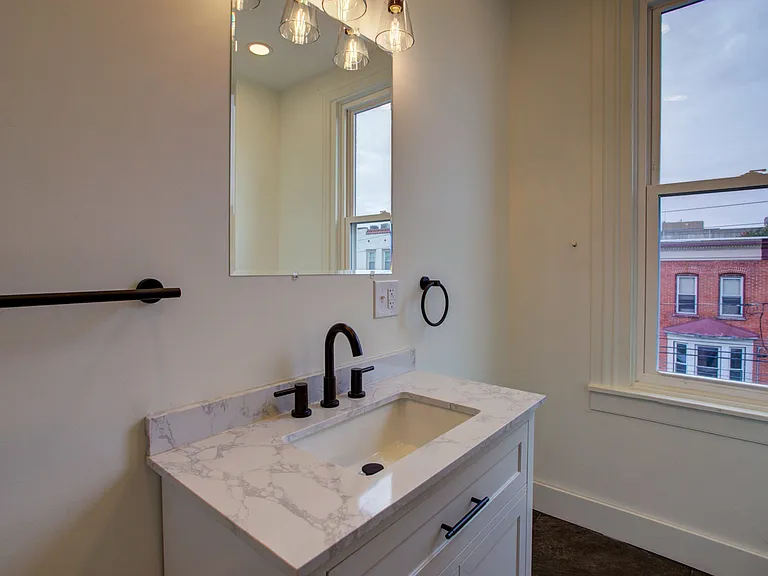 11 E Walnut St #4 — Photo 13