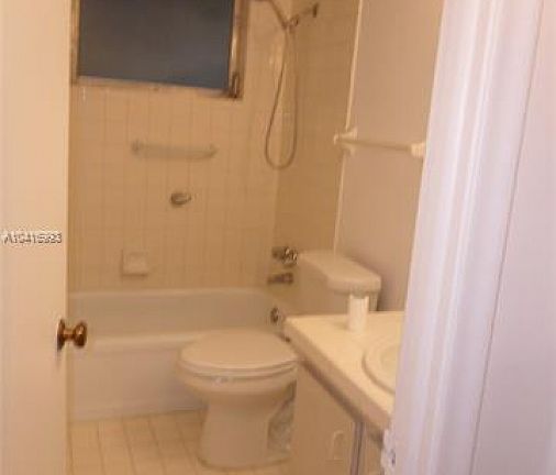 5th image of 7722 Camino Real APT 201