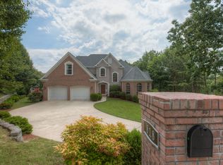 818 Windy Hill Dr, Chattanooga, TN 37421
